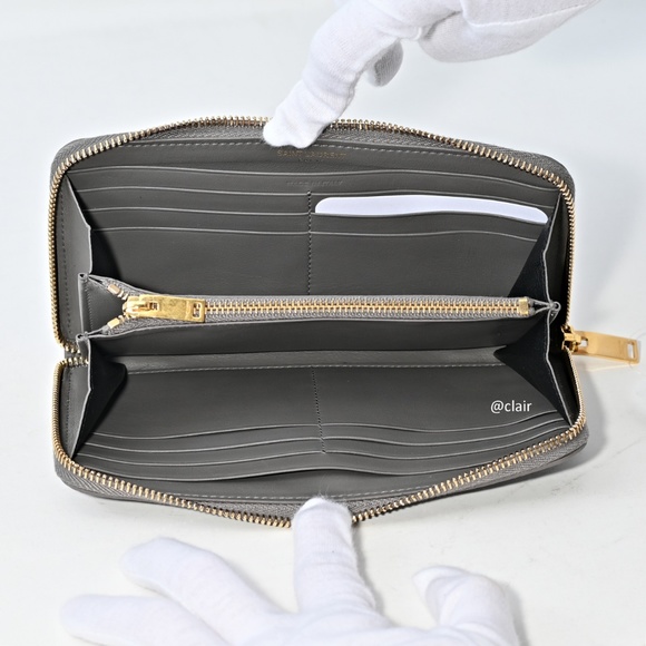Saint Laurent Monogram Zip Croc Embossed Leather - Picture 4 of 8